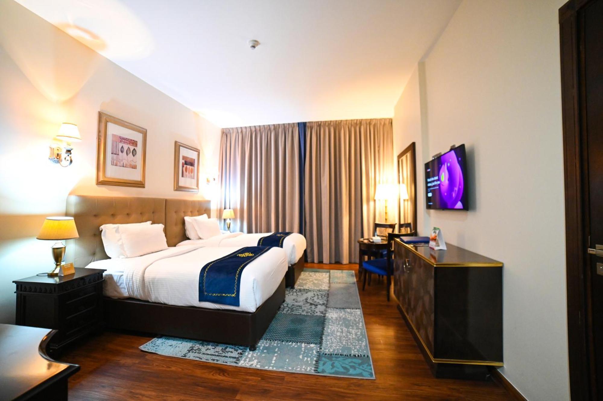 Seven Seas Hotel Dubai Exterior photo
