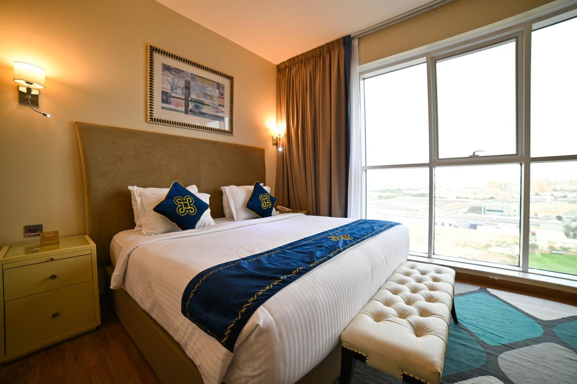 Seven Seas Hotel Dubai Exterior photo