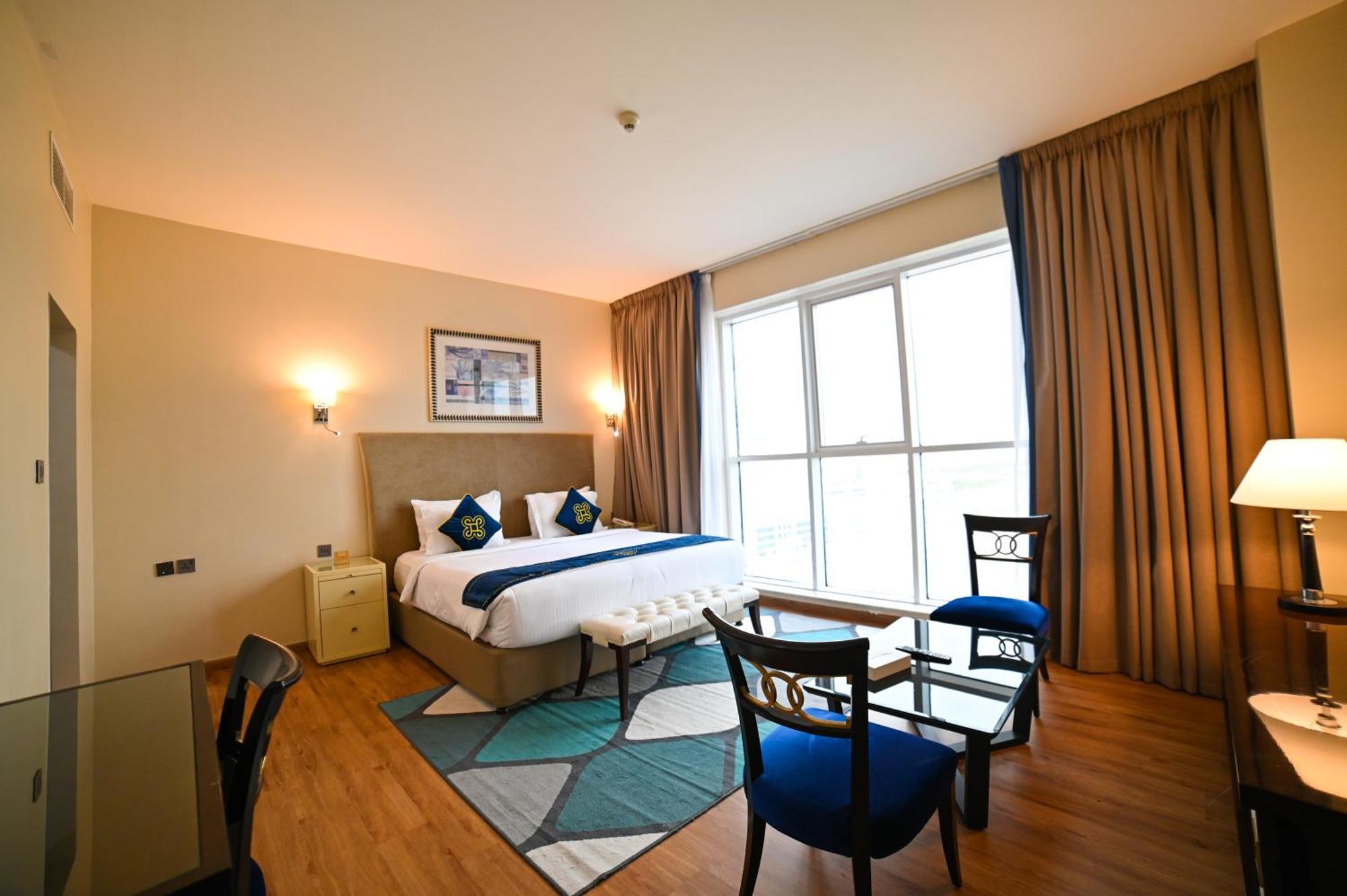 Seven Seas Hotel Dubai Exterior photo