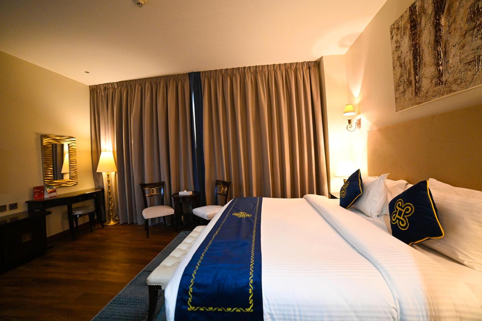 Seven Seas Hotel Dubai Exterior photo
