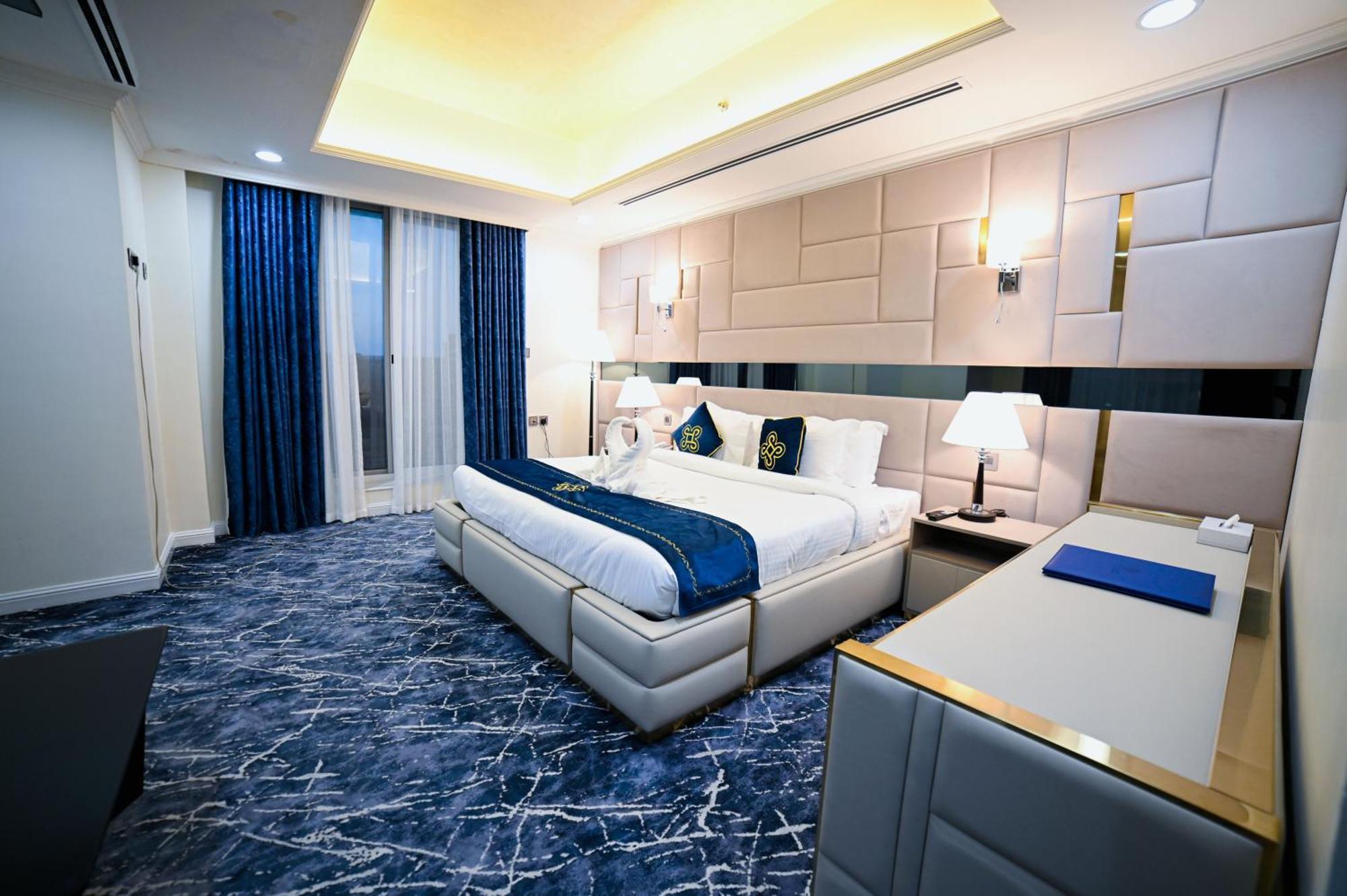 Seven Seas Hotel Dubai Exterior photo